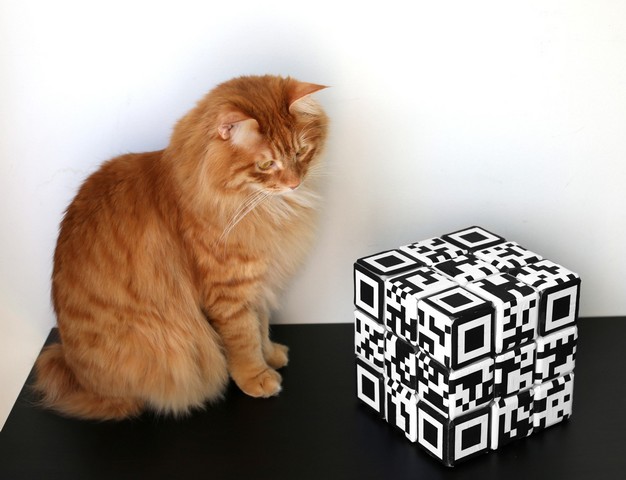 qr rubik's cube photo 2